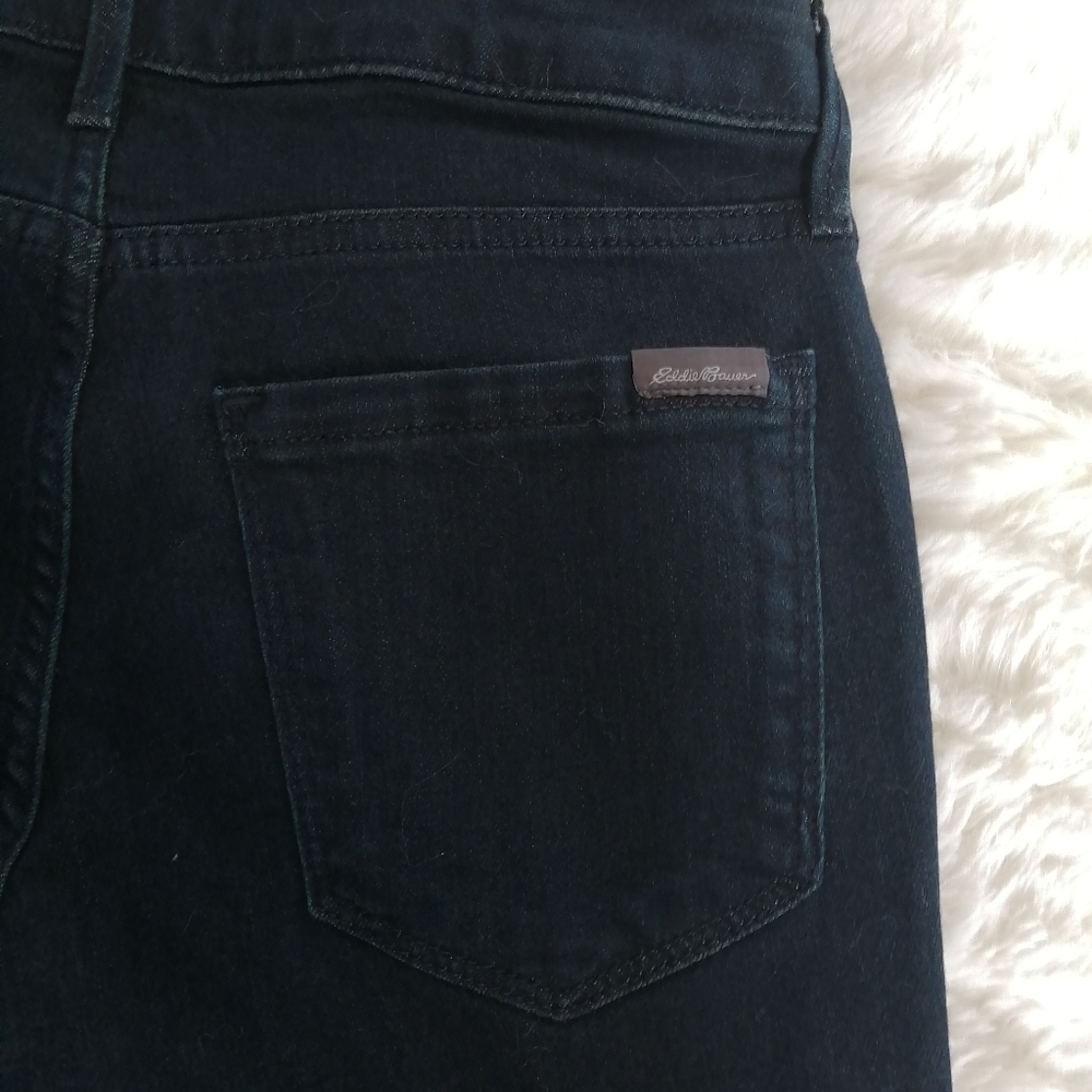 Eddie Bauer NWT Dark Blue Skinny Jeans - Picture 7 of 8